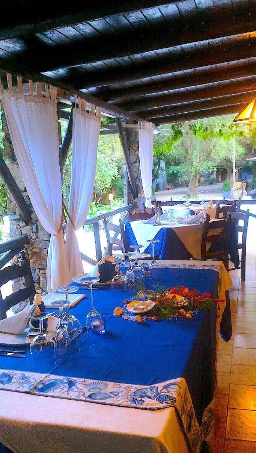 La Francesca Sud Un Villaggio"Glamping" 차리오 외부 사진