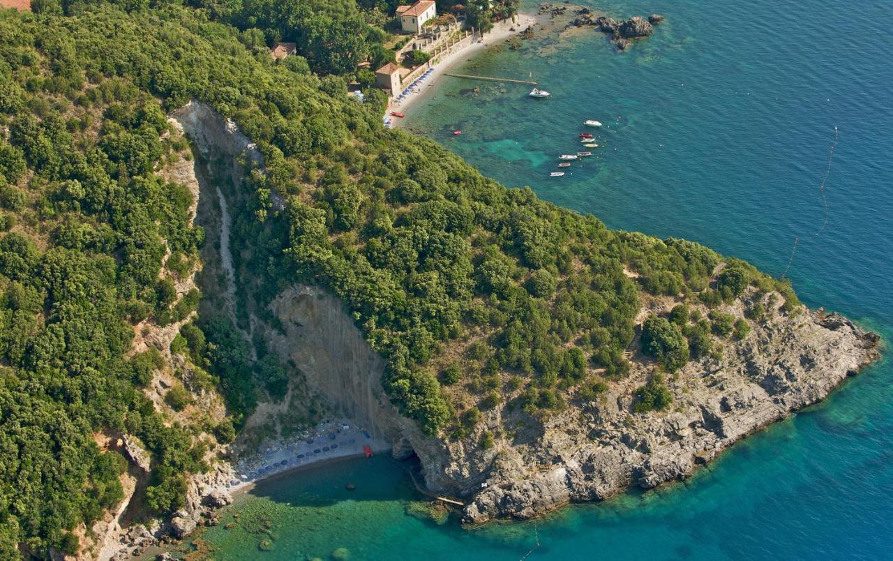 La Francesca Sud Un Villaggio"Glamping" 차리오 외부 사진